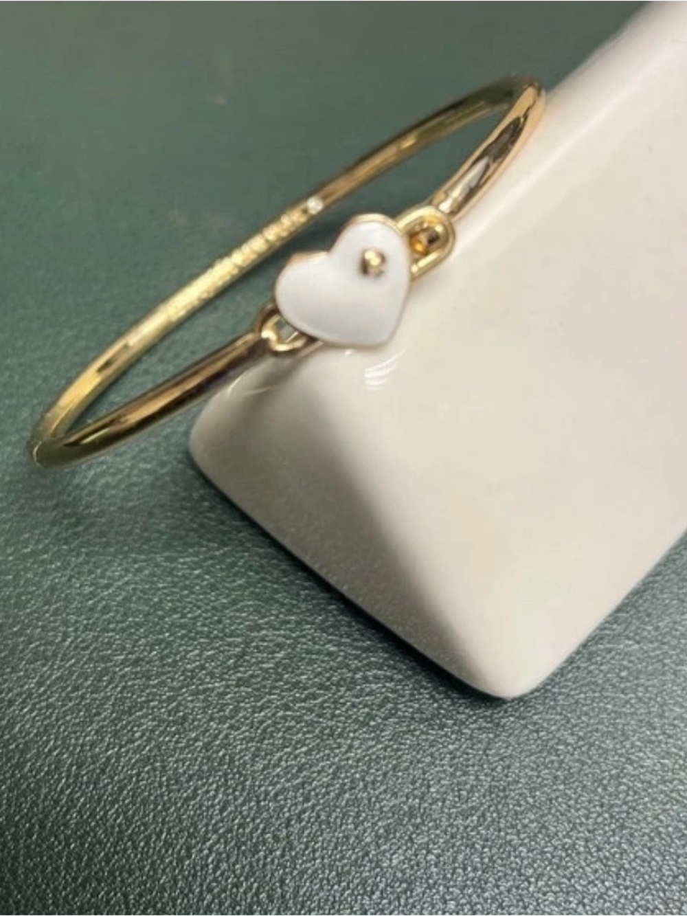 Kate Spade Gold Heart Enamel Bangle Bracelet - White Heart